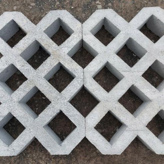 GẠCH TRỒNG CỎ 8 LỖ B&Oacute;NG